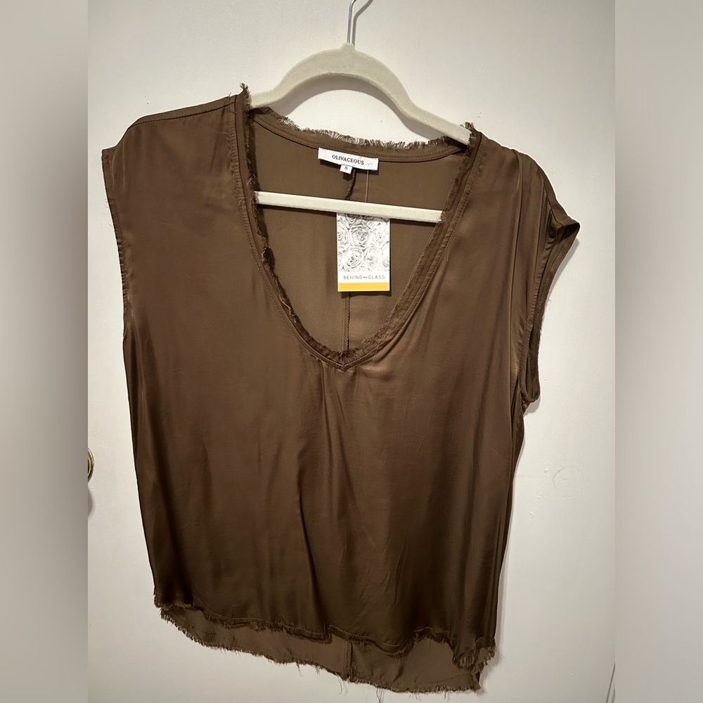 Oliviaceous blouse